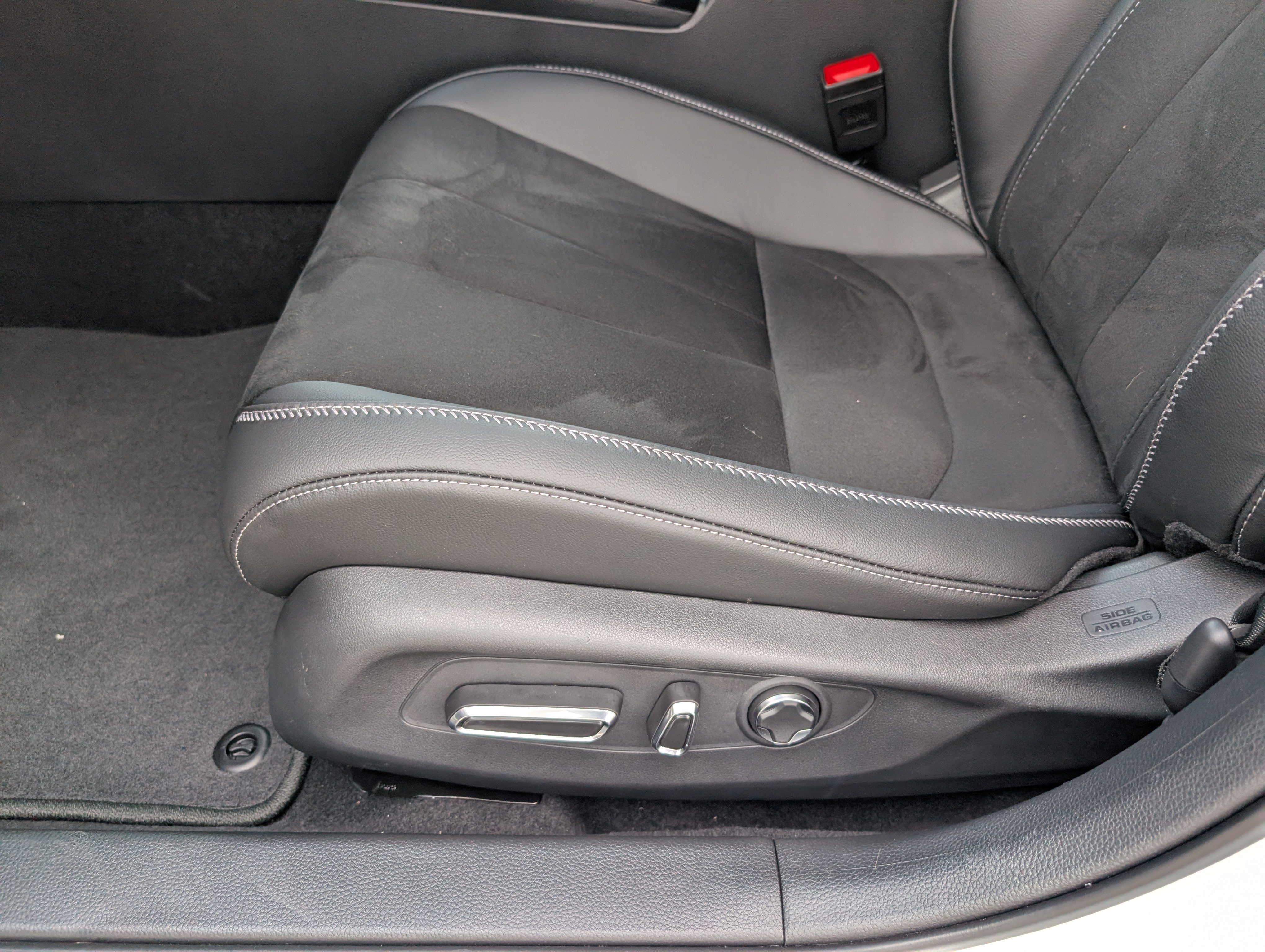 Certified 2025 Acura Integra A-Spec w/ Technology Package FWD image 10