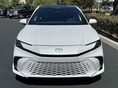 Used 2025 Toyota Camry XSE FWD image 14