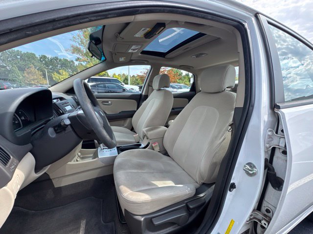 Used 2009 Hyundai Elantra GLS FWD image 9