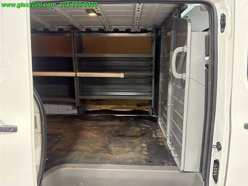 Used 2021 Nissan NV 3500 SV RWD image 9
