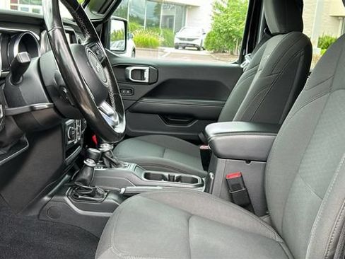 Used 2020 Jeep Wrangler Unlimited Sahara AWD/4WD image 10
