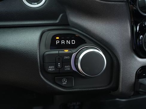 New 2026 RAM 1500 Express AWD/4WD image 32
