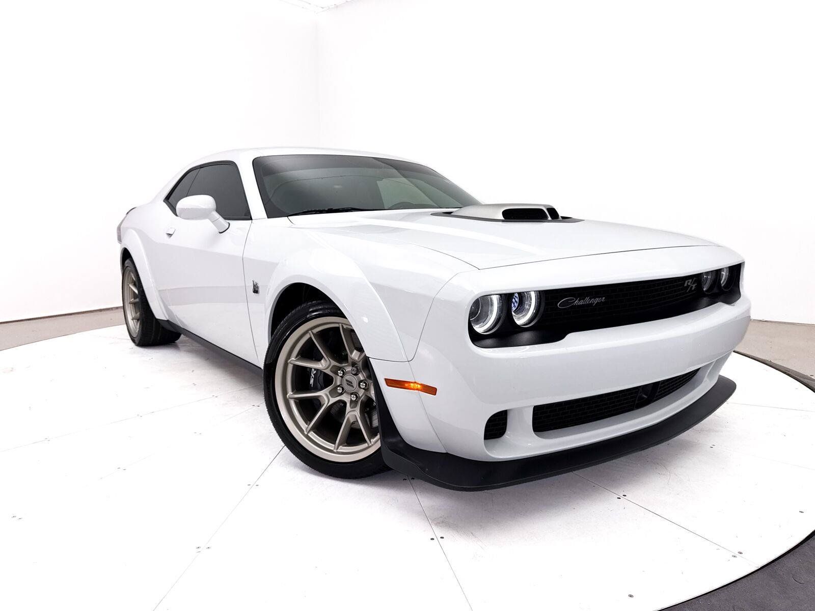 Used 2023 Dodge Challenger R/T Scat Pack RWD image 1