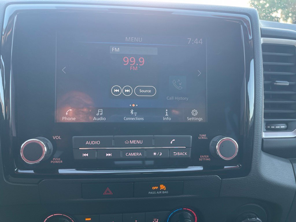 Used 2022 Nissan Frontier SV RWD image 9
