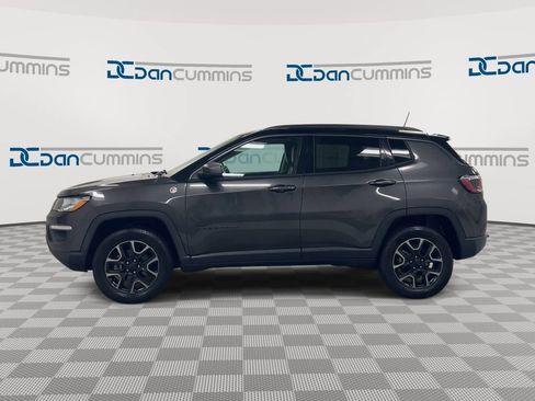 Used 2019 Jeep Compass Trailhawk AWD/4WD image 5