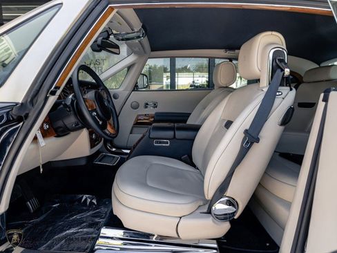 Used 2010 Rolls-Royce Phantom Coupe RWD image 20
