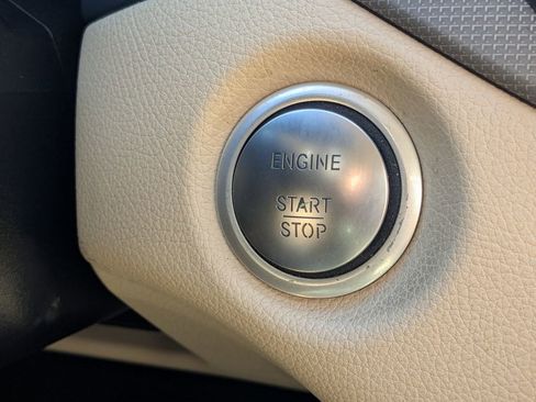 Certified 2020 Mercedes-Benz GLA 250 image 12