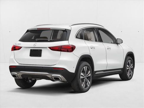 New 2026 Mercedes-Benz GLA 250 4MATIC image 2