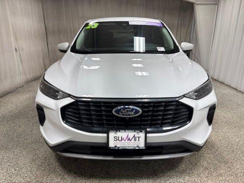 Used 2023 Ford Escape Active w/ Tech Pack #2 AWD/4WD image 8