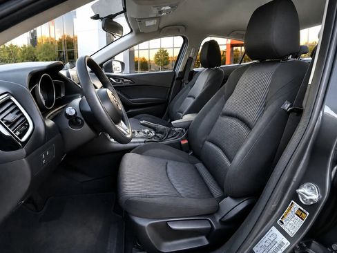 Used 2016 MAZDA MAZDA3 i Sport w/ Preferred Equipment Package FWD image 9