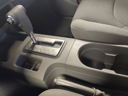 Used 2019 Nissan Frontier S image 26