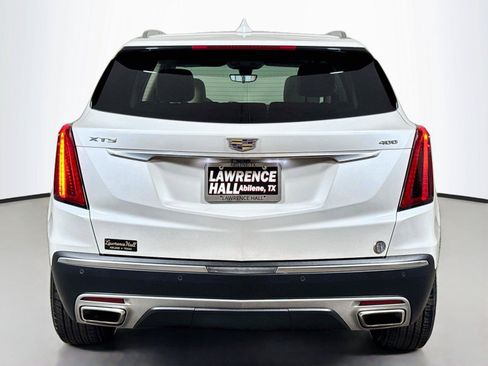 Used 2021 Cadillac XT5 Premium Luxury FWD image 5