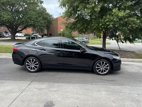 Used 2016 Acura TLX V6 FWD image 8