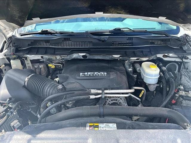 Used 2016 RAM 2500 Tradesman w/ Chrome Appearance Group AWD/4WD image 11