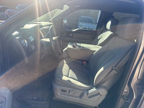 Used 2013 Ford F150 XLT w/ XLT Chrome Pkg image 9