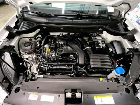 Used 2024 Volkswagen Taos S image 13