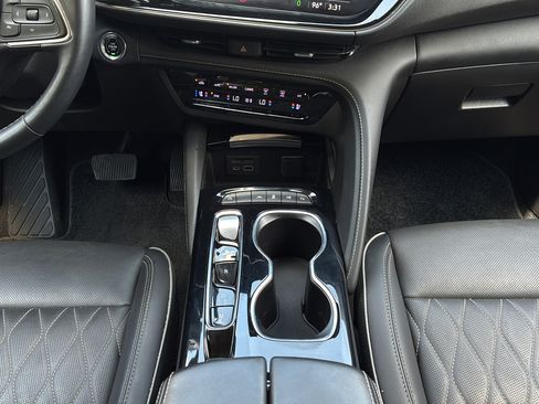 Used 2023 Buick Envision Avenir FWD image 23