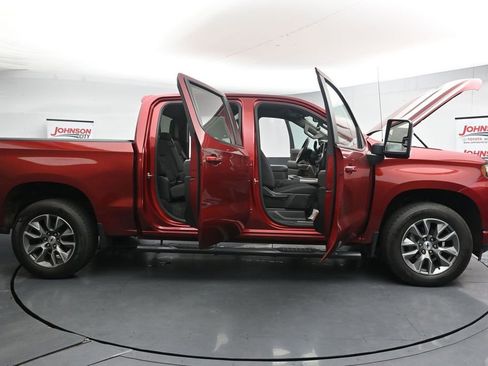 Used 2022 Chevrolet Silverado 1500 RST AWD/4WD image 27