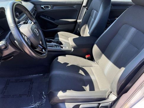 Used 2025 Honda Civic Sport image 5