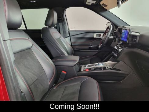 Used 2023 Ford Explorer ST-Line w/ Class IV Trailer Tow Package image 18