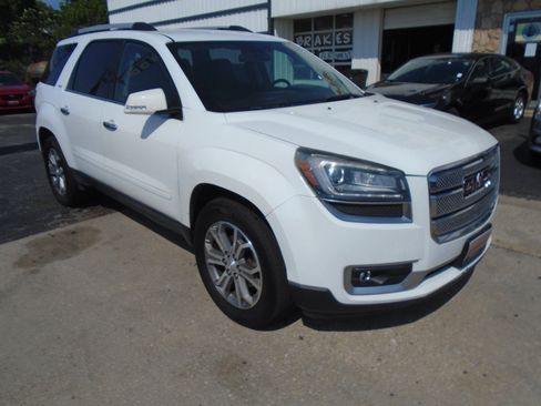Used 2016 GMC Acadia SLT AWD/4WD image 8