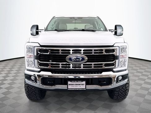 Used 2024 Ford F250 XLT w/ FX4 Off-Road Package AWD/4WD image 2