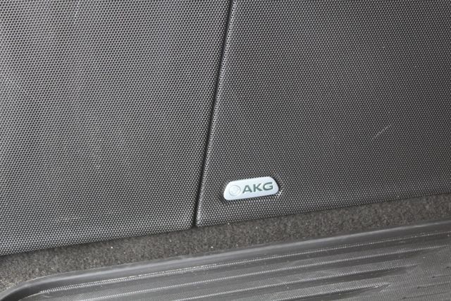 Used 2025 Cadillac Escalade ESV Sport Platinum w/ LPO, Floor Liner Package AWD/4WD image 7