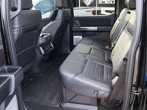 Used 2026 Ford F450 Platinum w/ FX4 Off-Road Package AWD/4WD image 14