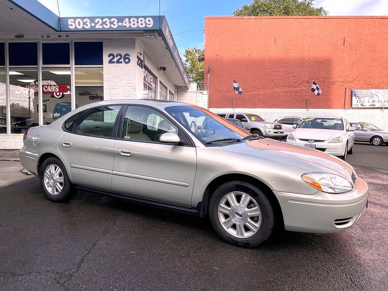 Used 2005 Ford Taurus SEL FWD image 7