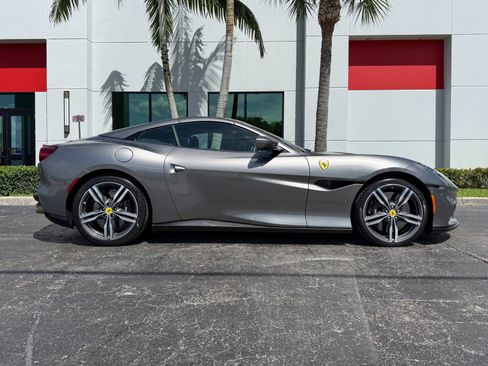 Used 2022 Ferrari Portofino M RWD image 45
