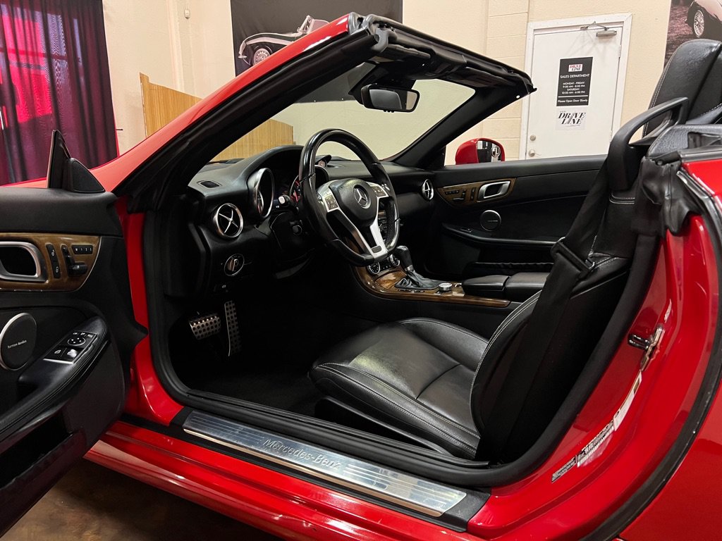 Used 2016 Mercedes-Benz SLK 350 image 24
