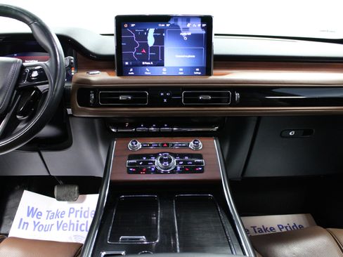 Used 2022 Lincoln Aviator Reserve w/ Equipment Group 201A image 19