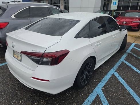 Used 2025 Honda Civic Sport image 4