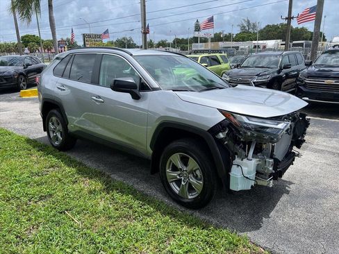 Used 2024 Toyota RAV4 LE image 4
