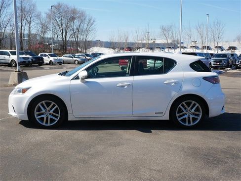 Used 2017 Lexus CT 200h 200h w/ Seat Comfort Package image 4