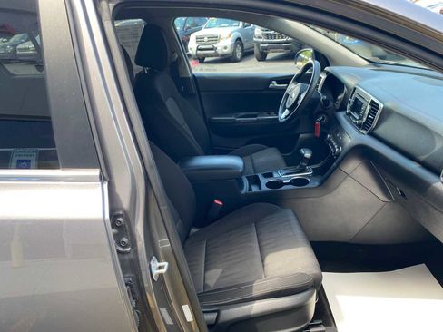 Used 2019 Kia Sportage LX AWD/4WD image 25