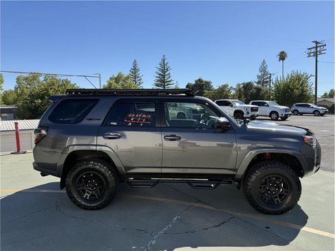 Used 2016 Toyota 4Runner TRD Pro AWD/4WD image 5