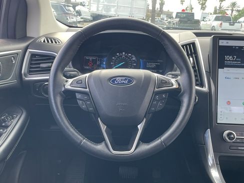 Used 2024 Ford Edge Titanium image 23