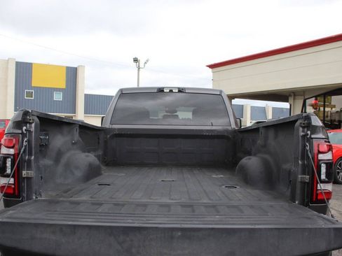 Used 2024 RAM 3500 Big Horn w/ Night Edition AWD/4WD image 17