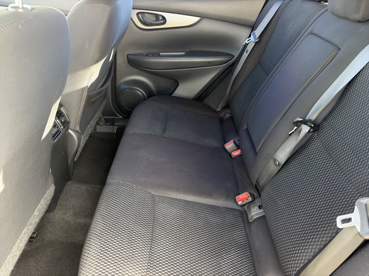 Used 2020 Nissan Rogue Sport S AWD/4WD image 16
