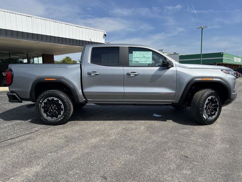 New 2026 GMC Canyon AT4 image 4