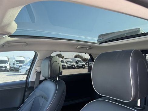 Used 2024 Hyundai Ioniq 5 Limited image 35