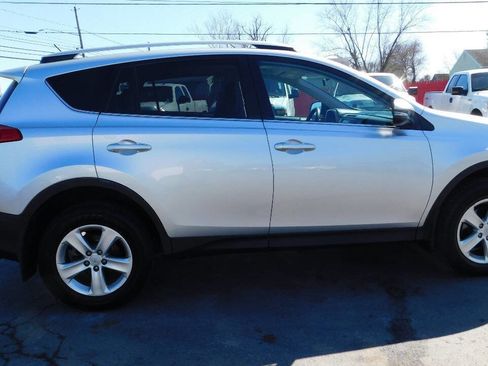 Used 2014 Toyota RAV4 XLE image 9