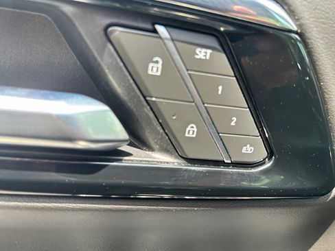 Used 2025 Chevrolet Tahoe LT RWD image 22