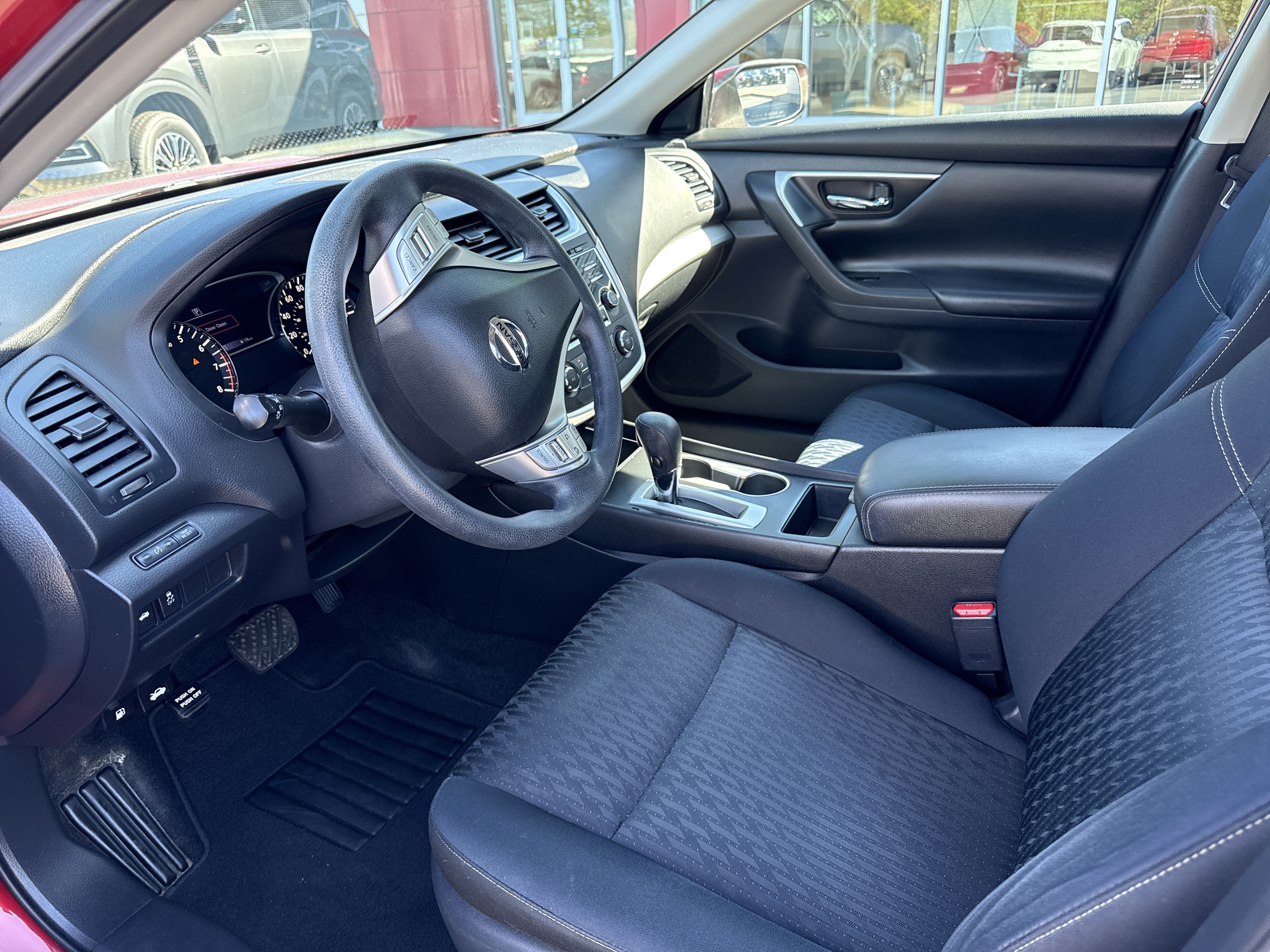 Used 2018 Nissan Altima 2.5 S w/ S Convenience Package FWD image 4