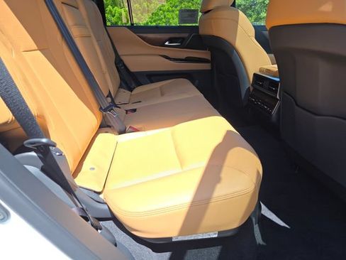 New 2026 Lexus LX 600 4WD w/ Accessory Package (Z1) image 13
