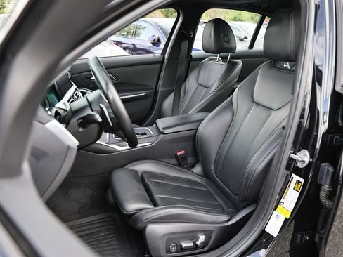 Used 2022 BMW 330i Sedan w/ M Sport Package RWD image 20