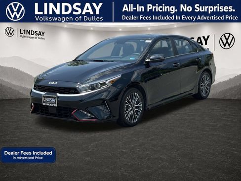 Used 2023 Kia Forte GT-Line w/ GT-Line Premium Package FWD image 4