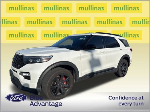Used 2022 Ford Explorer ST w/ Equipment Group 401A AWD/4WD image 2