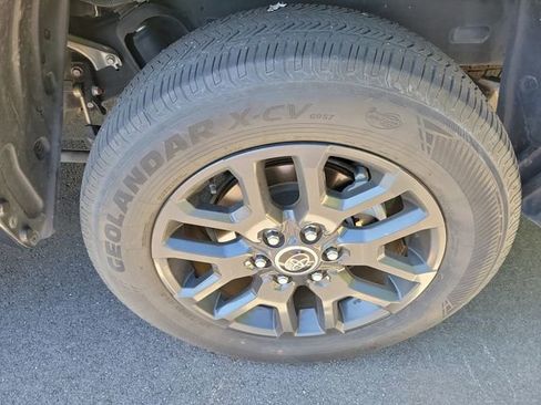 Used 2023 Toyota Tundra Platinum AWD/4WD image 7